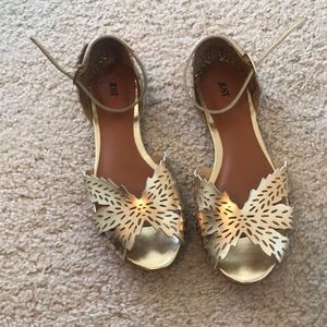 Gold barely worn sandals